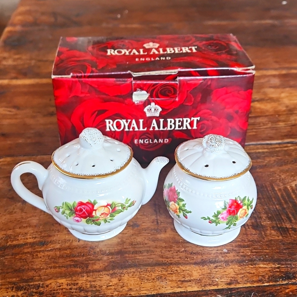 Royal Albert (England) salt and pepper shakers
